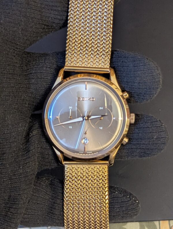 Seiko Men's Watch featuring a Rose Gold-Tone Stainless Steel Mesh Band