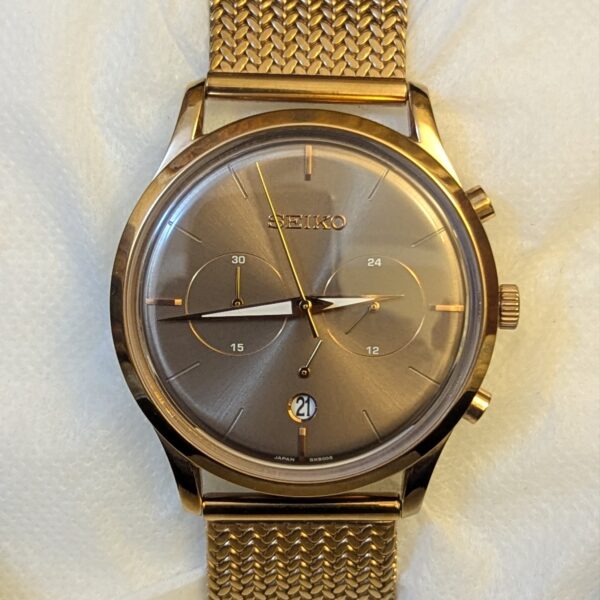 Seiko Men's Watch featuring a Rose Gold-Tone Stainless Steel Mesh Band