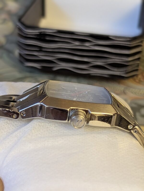 Diesel Model DZ-1127, a rectangular-faced Men's Watch from their Cliffhanger collection