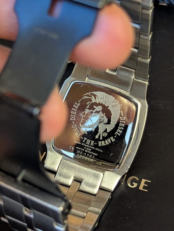 Diesel Model DZ-1127, a rectangular-faced Men's Watch from their Cliffhanger collection