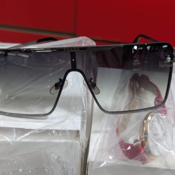 Oversized Square-framed Sunglasses Luxury Design