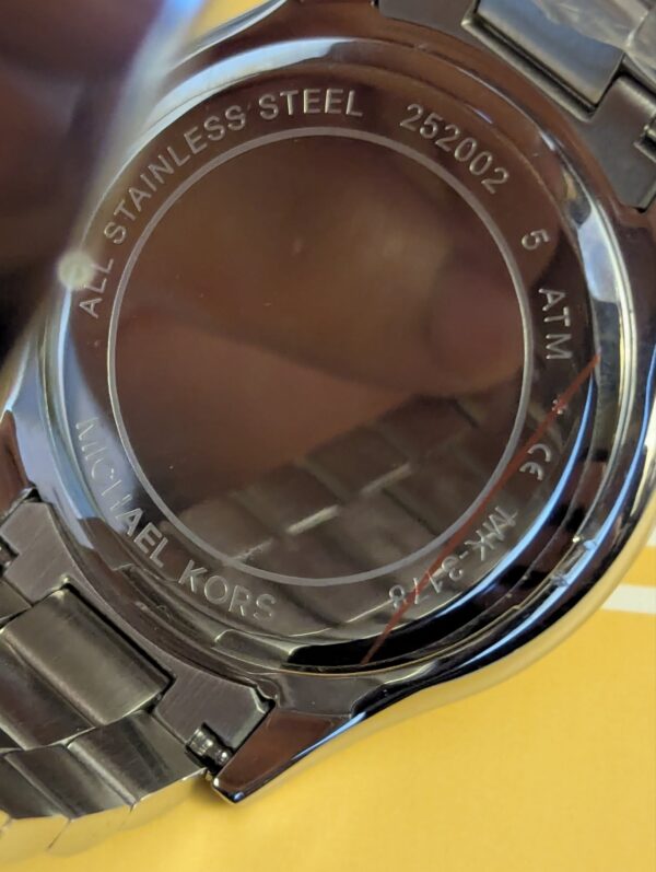2026/05/158390-scaled.jpg Michael Kors Slim Runway Silver-Tone Watch (Model: MK3178).